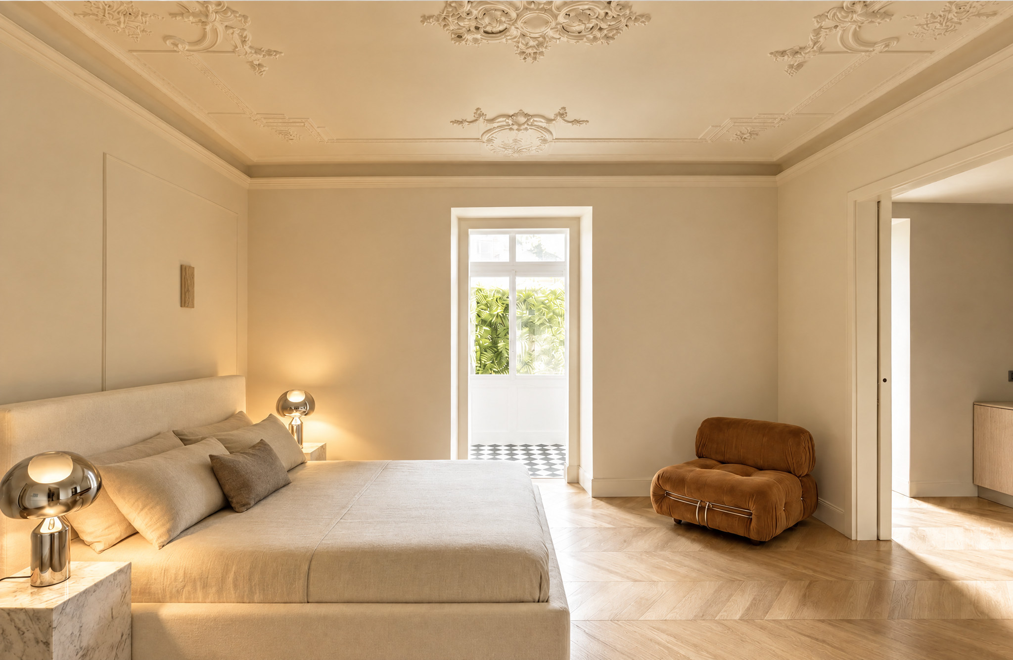 Duque, a renovated apartment by Saldanha in the Avenidas Novas, Lisbon: suite