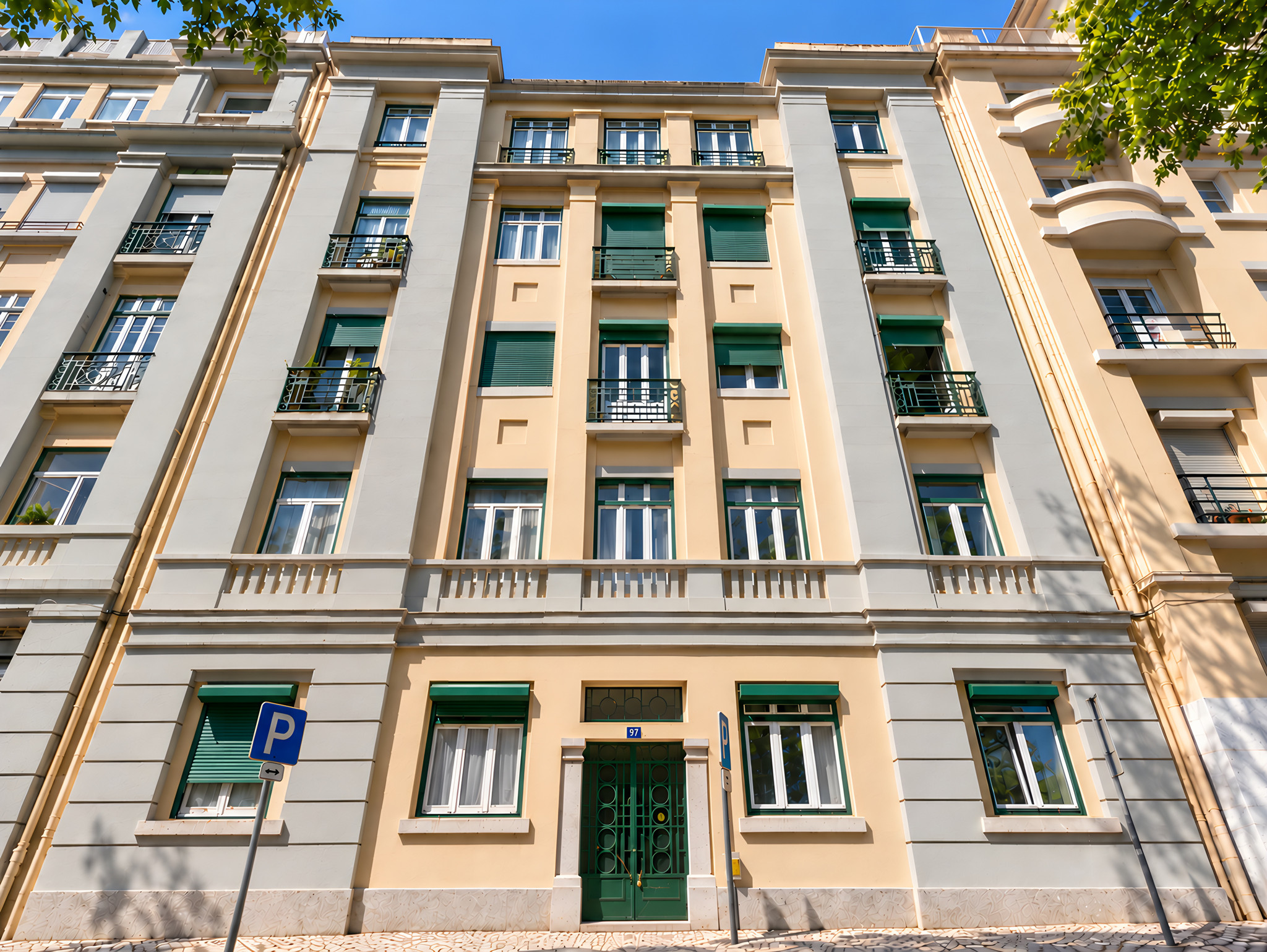 Fonseca · Building façade